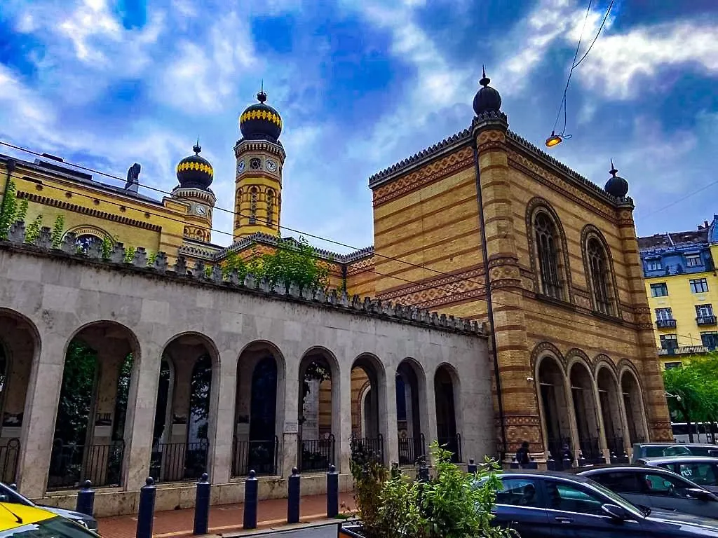 H & A Suite Synagogue Budapest